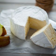 307338C Eden Valley Organic Brie 250g approx. (Appleby Creamery)