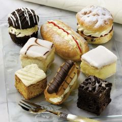 203687C Mini Cake Assortment (Wrights)