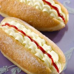 203023C Dairy Cream Finger Doughnut (Wrights)
