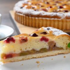 202224C Rhubarb & Raspberry Frangipan (Chantilly)