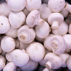 500042C Button Mushrooms (half punnet) (fresh)