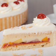 206326C Sherry Trifle Cake (Chantilly)