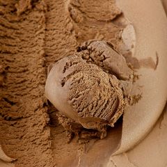 204716C Double Chocolate Ice Cream (Cream o' Galloway)