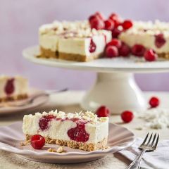 Raspberry Sensation Cheesecake (Chefs Selections)