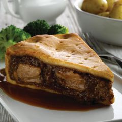205418C Steak, Guinness & Mushroom Pie (Roberts)