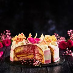 206345C Raspberry Ripple Cake (Chefs Selections)