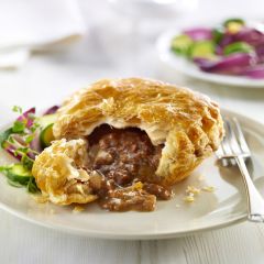 203107C Unbaked Minced Beef & Onion Pie (Wrights)