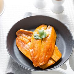 FISH022 Loch Fyne Boneless Kippers 120-140g