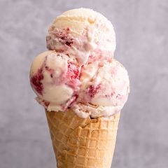 206096C Raspberry Pavlova Ice Cream (English Lakes) Napoli