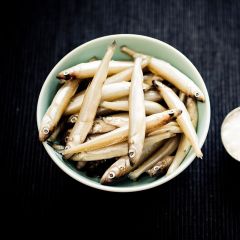 205813C Whitebait (Paramount)