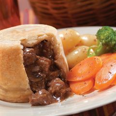 203297C Steak, Mushroom & Ale Suet Pudding (Great British Pudding)