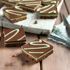 307553C Peppermint Crunch (Traybakes)