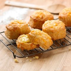 206422C Large Cheese Scones (Handmade)