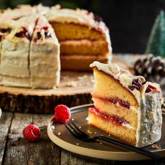 Red Berry Cake (Chefs Selections)